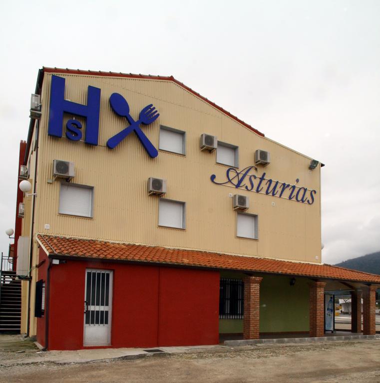 Hostal Asturias Jarilla Екстериор снимка