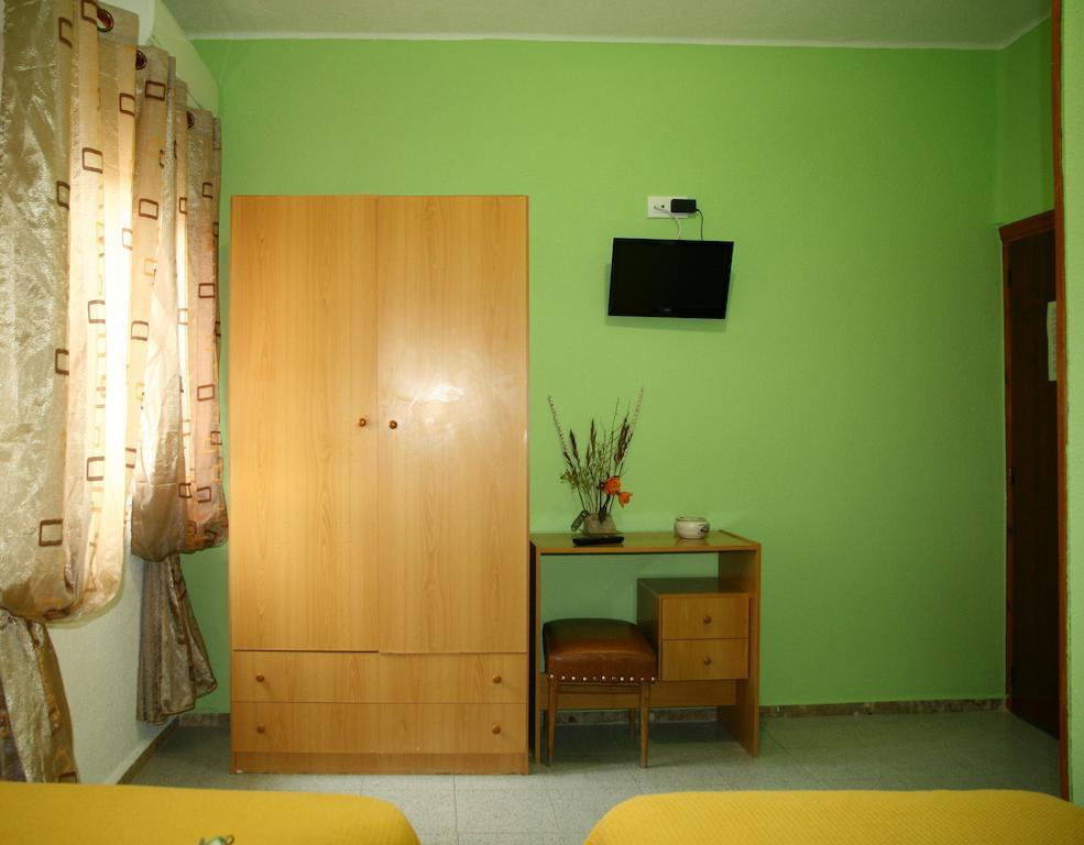 Hostal Asturias Jarilla Екстериор снимка